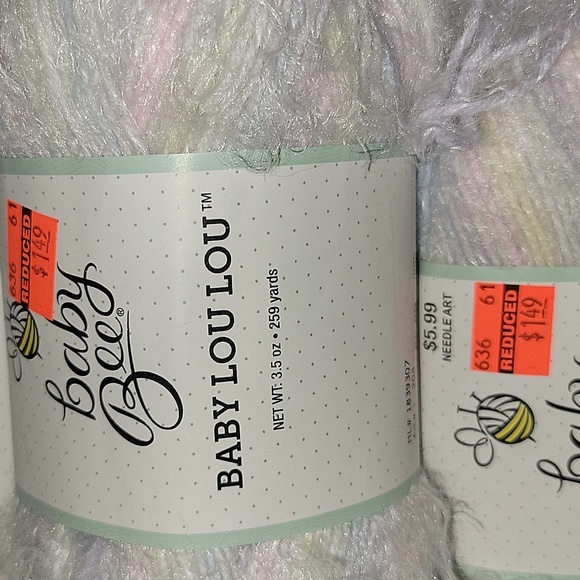 Baby Bee Baby Lou Lou Net Wt 3.5 Oz, 259 Yards Skeins 2 White 5 Hugs&Kiss - Picture 6 of 16
